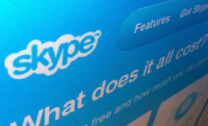 Microsoft читает переписку в Skype