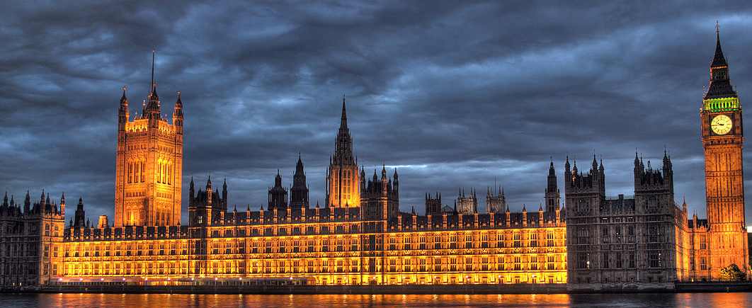 Великобритания приняла масштабный законопроект о безопасности в интернете